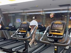 -超鹿运动(达信大厦店)