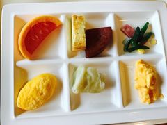 -Rizzan Sea Park Hotel Tancha Bay室内游泳池