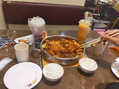 -胖哥俩肉蟹煲(济南世茂国际广场店)