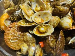 -东来菜馆•手抓海鲜家常菜•海鲜锅贴(鸽子窝店)