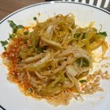 新出的笋丝拌百叶、豆花都不错[调皮]