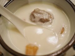 杏汁芋泥薯丸-潮汕味道·煮海餐厅(金麟大厦店)