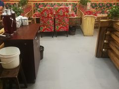 -闯关东东北农家菜(崂山石老人店)
