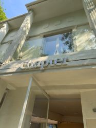 -SALON DE VANHADA