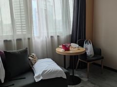 -麗枫酒店(广州中山大学中山眼科中心区庄地铁站店)