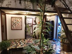 -Cuc Gach Quan Restaurant