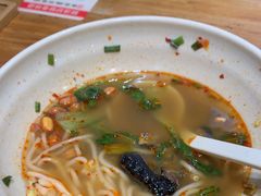 -湘人龙记老长沙米粉(鸟巢店)