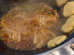 -哈尔滨烧烤·山河村铁锅炖(交大店)