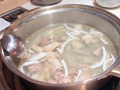 -喃喃椰·糟粕醋·椰子鸡火锅(七堡花园店)