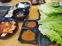 -肉甲韩国木炭烤肉(新壹街1店)