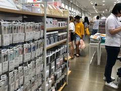 -名创优品(江南新地店)