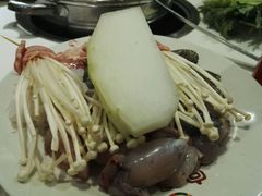 -向阳居火锅涮烤自助餐厅