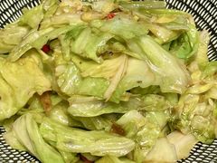 干锅手撕牛心菜-运·中餐厅(成都华尔道夫酒店)