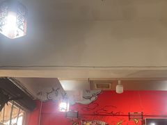 -牛华周记麻辣烫起源店