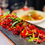 完全不踩雷的粤菜，还开在外滩景观位