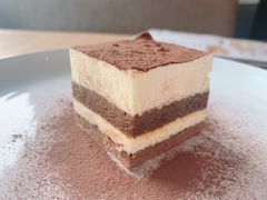 -必胜客(机场路店)