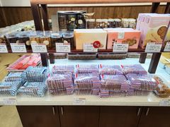 -红宝石·鲜奶小方·海派西点房(南丹店)