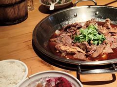 -大众跷脚牛肉馆·非遗传承单位(峨眉山店)