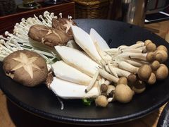 菌菇拼盘-炉小哥烤肉(熙地港店)