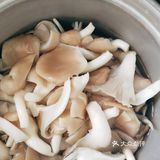 超丰盛的番茄菌菇鸡蛋肉丸汤