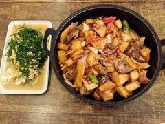 -老钟家烤羊排·敦伊阁清真餐厅胡羊焖饼