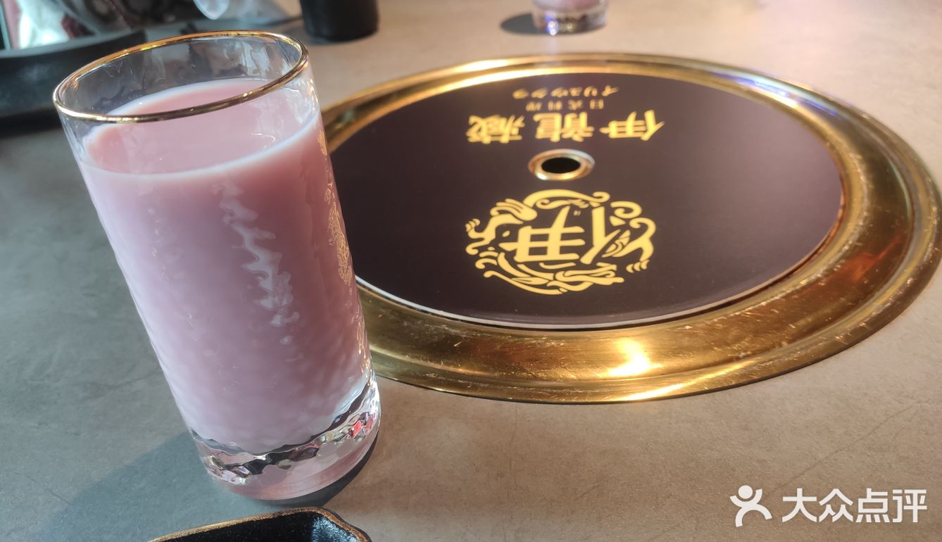 位置:店铺开在茂业街区，满眼都是各国美食