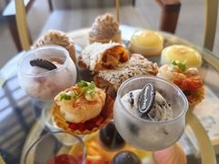 -亚龙湾喜来登·美景台大堂吧