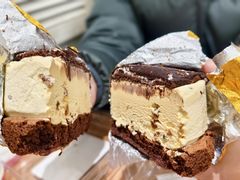 朗姆酒冰淇淋蛋糕-老鼎丰(靖宇街总店)