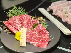 -山川小町·极番烧肉(新地假日广场店)