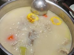 澳门鸡脚猪骨煲（小）-官也街澳门火锅(新源里店)