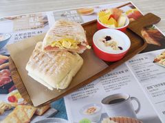 -必胜客(海滨店)