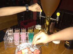 -Helens海伦司(海外联谊大厦店)