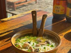 -正宗李家土鸡米线店