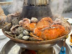 -一口猪海鲜浑锅·东北家常菜