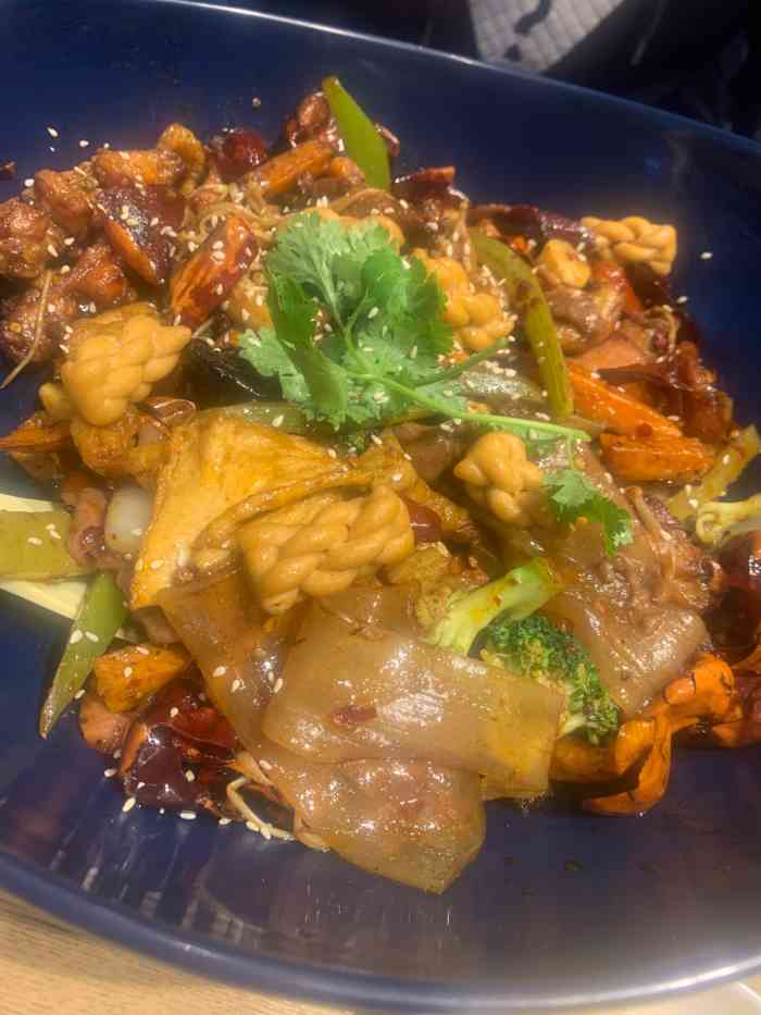 一麻一辣麻辣香锅(龙湖长安天街店"发现大门头沟也有分店了,必须来