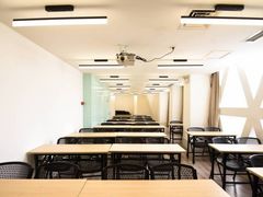 -金夫人化妆摄影职业培训学校