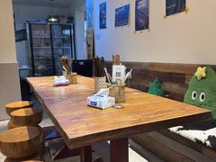 -粉八·云南米线·建水烧烤(常熟路店)