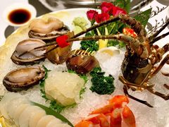 海鲜拼盘（小青龙）-红雀围·海鲜火锅(陆家嘴中心店)