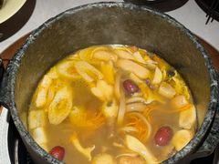 -芸山季·云南野生菌火锅(人民广场来福士店)