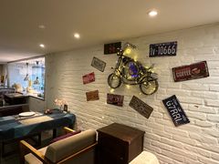 -又见马甲M8融合西餐厅(体育中心店)