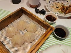 嵊州老面小笼包-桂满陇·蟹黄小笼汤包(清河万象店)