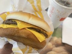 -麦当劳(滨河路DT店)