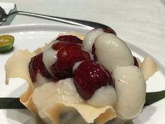 红衣少女-蝶园·装修中(BFC外滩金融中心店)