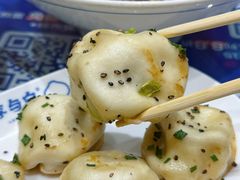 -李与白包子铺(桐梓林店)