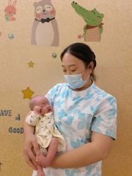 -卓玥国际月子会所(罗山路店)