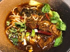 香辣牛肉面-面乙新派手擀面(大悦城店)