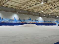 -乔波室内滑雪场