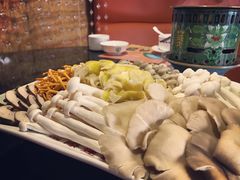 -小背篓菌汤火锅(济阳店)