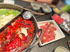 -三出山火锅(南京万象天地店)