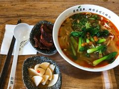 大肉面-每碗面馆(新鸿安大厦店)